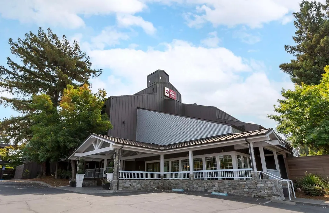 Best Western Plus Inn at the Vines-1