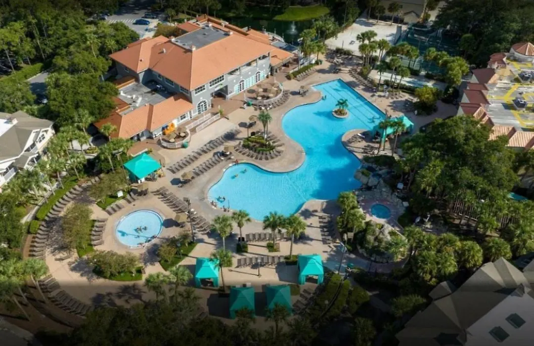 Have Fun In This 2Bd Condo In A Resort Setting With Close Access To Orlando Parks-1