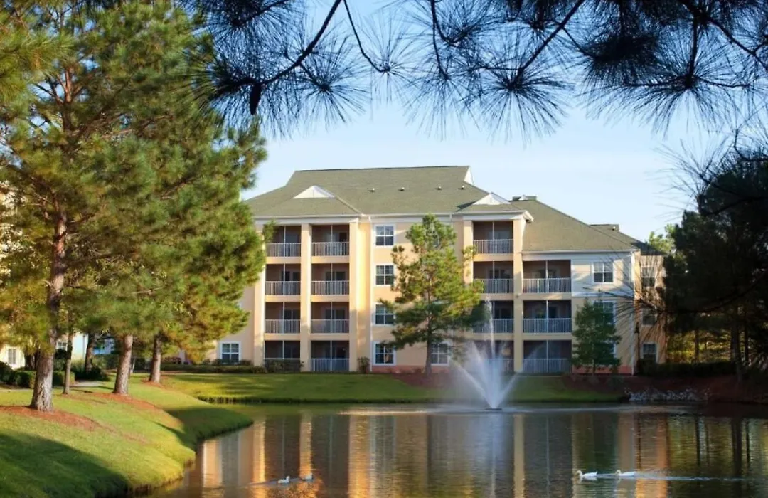 Resort Living In This 2Bd Condo With Pools Waterslides And Lazy River-1