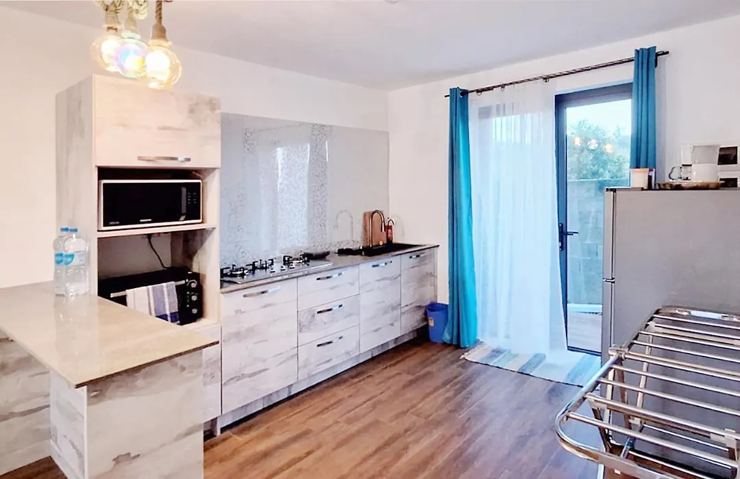 Le Bouchon Public Beach Apartment-1
