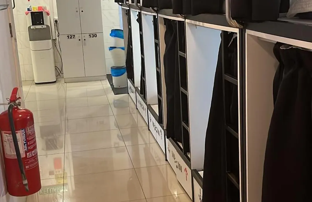 J Capsule Hotel-1