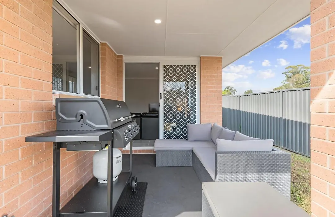 Hunter Explorer - Games Room & Outdoor Spa-1