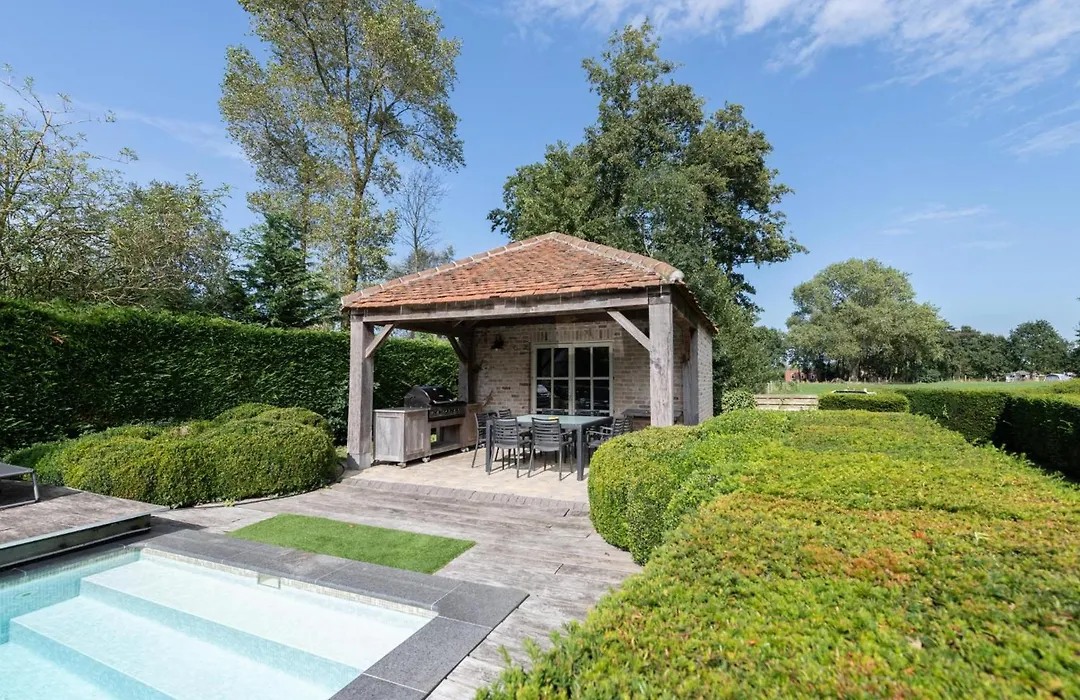 Villa Deluxe-1