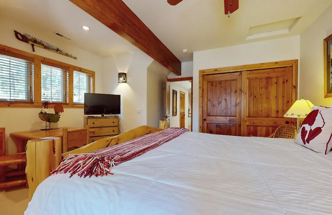 Pine Cottage-1