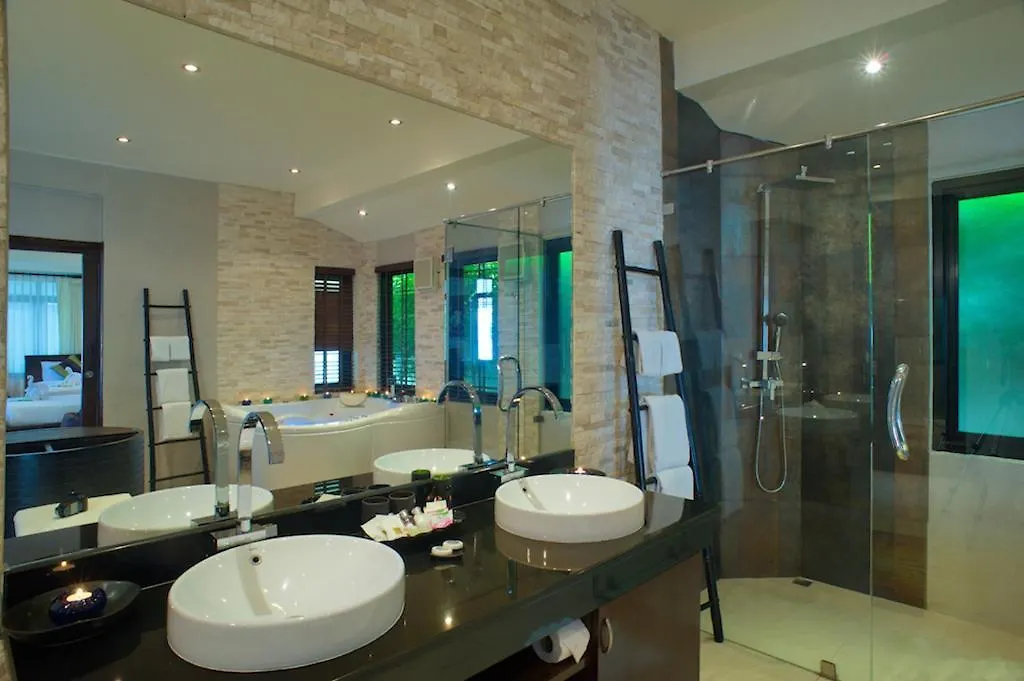 Koh Samui Lifestyle Private Luxury Beach Front Villas-1