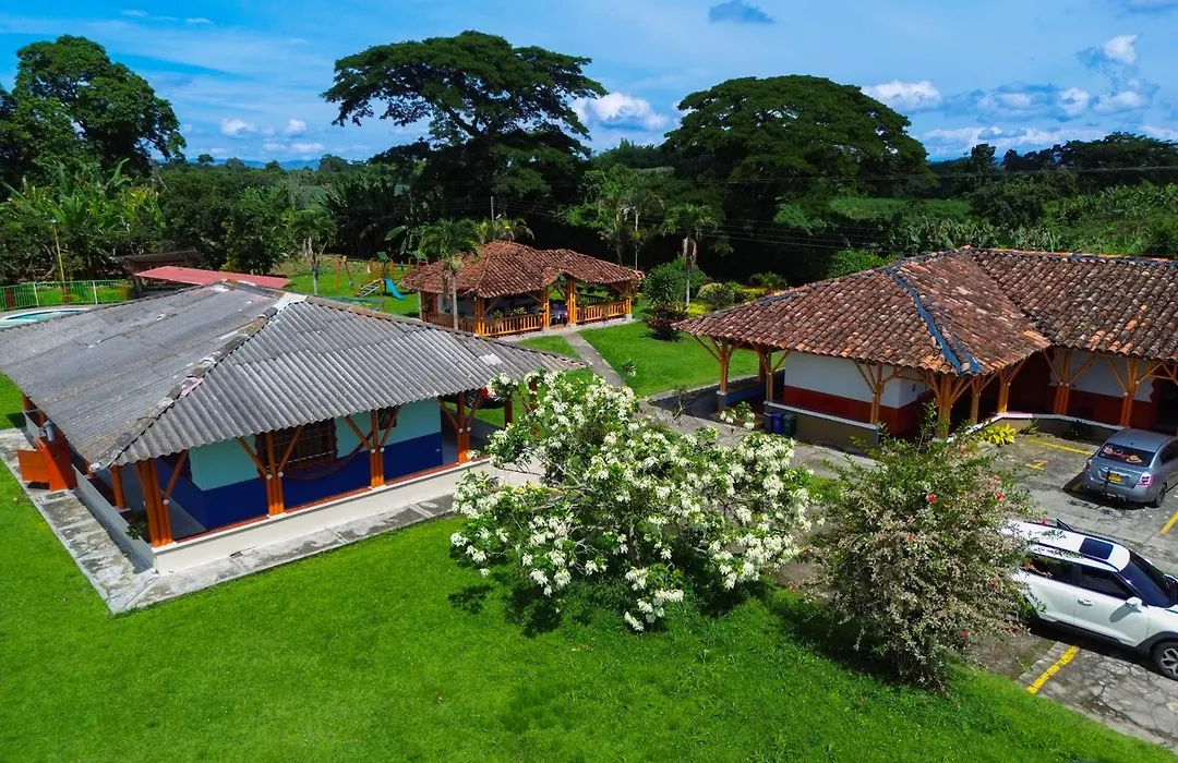 Finca Hotel Shalom La Dorada Eje Cafetero-1