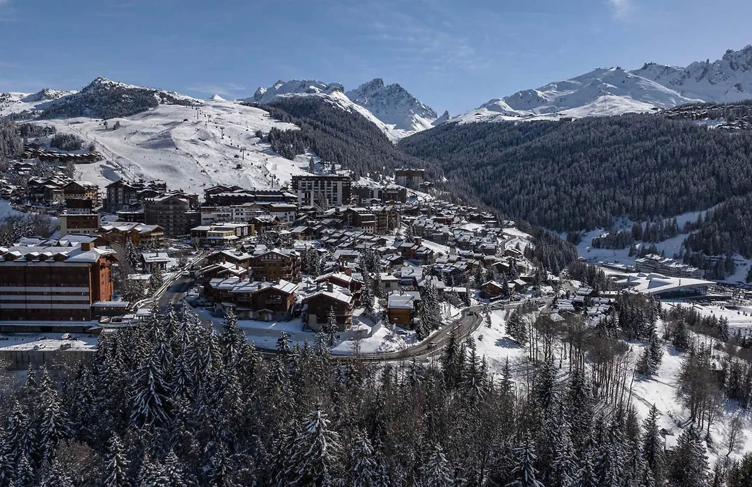 Appartement Spacieux Avec Jacuzzi A Courchevel - Fr-1-563-143-1