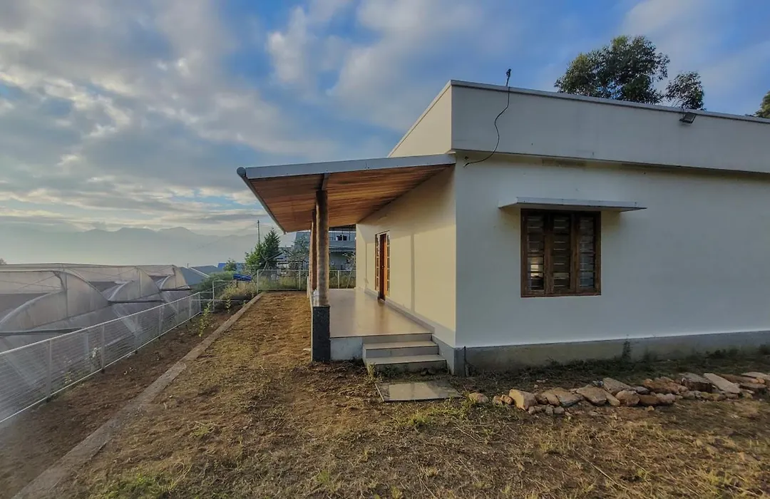 Home Stay-1