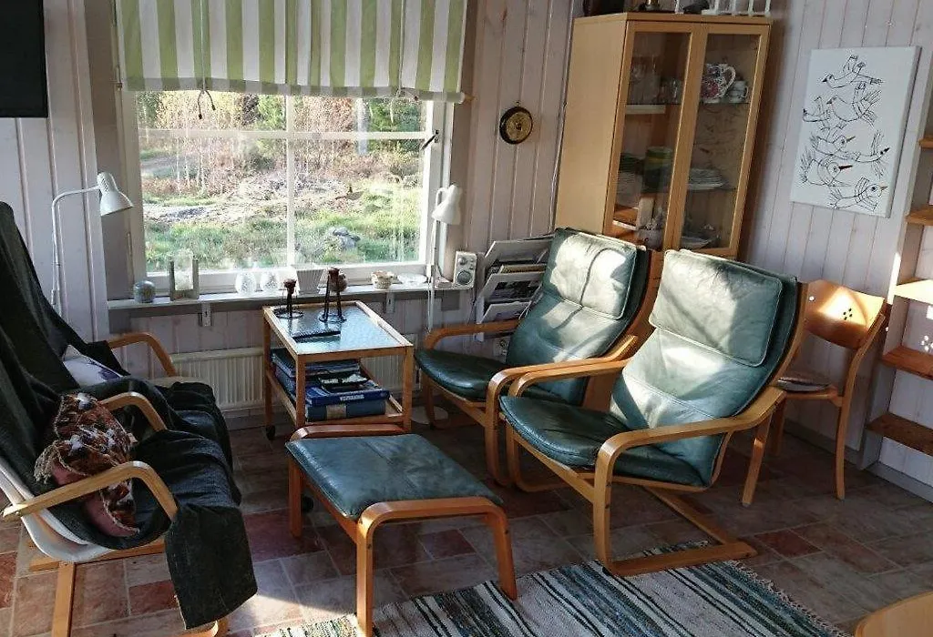 Beautiful Home In Gamleby With 2 Bedrooms And Sauna-1