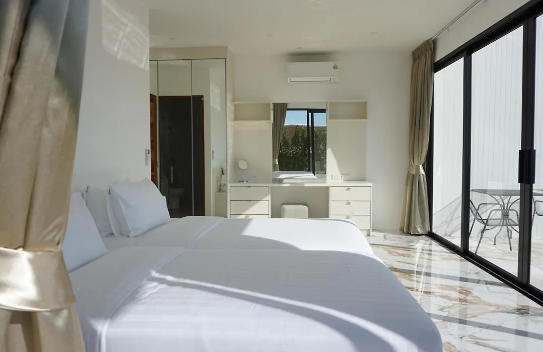 Villa Naira Seaview With Private Gym & Free Motorbike-1