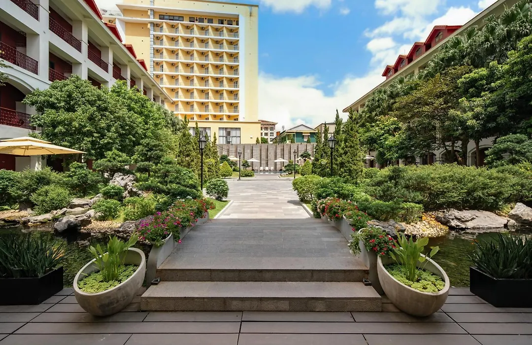 Senna Hue Hotel-1