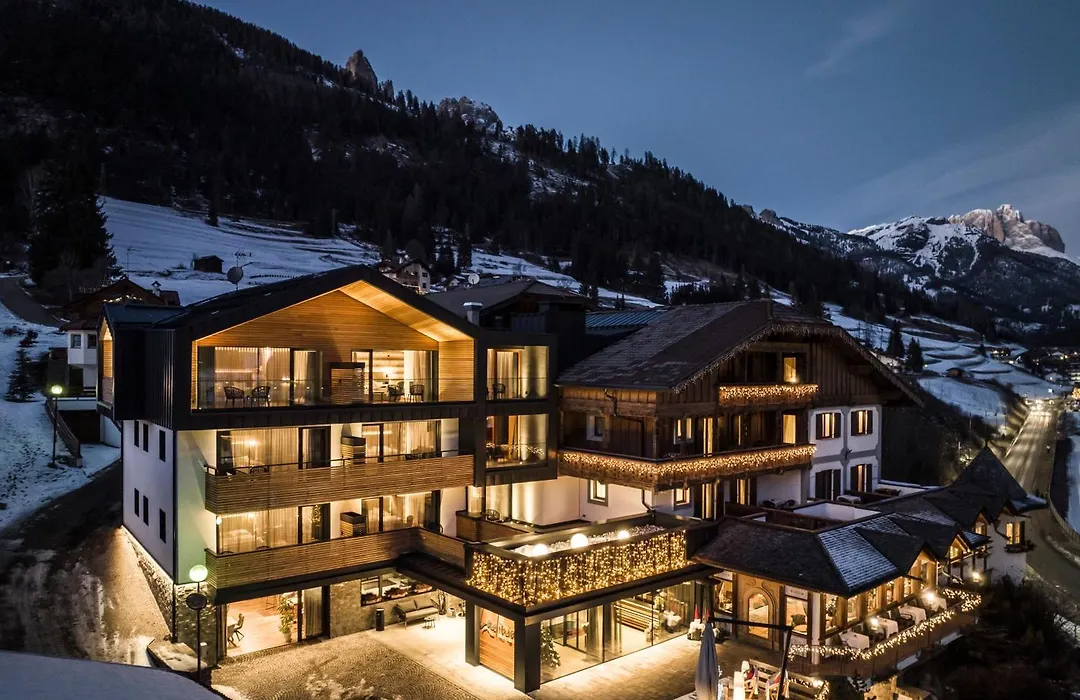 Ladinia Dolomites View - Adults Only-1