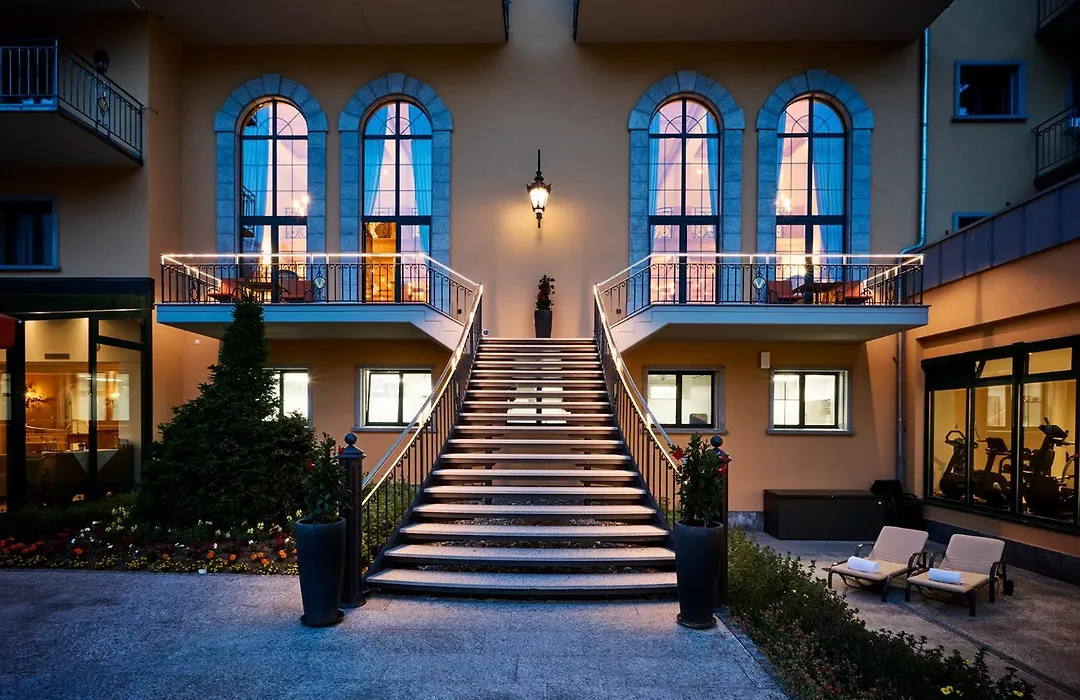 Hotel Vereina-1