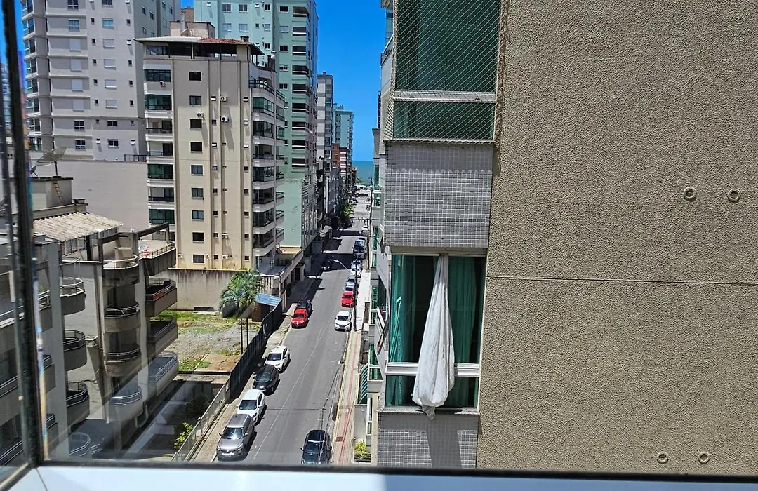 Apto Meia Praia Itapema Sc Com Banheira,Churrasqueira,Garagem-1