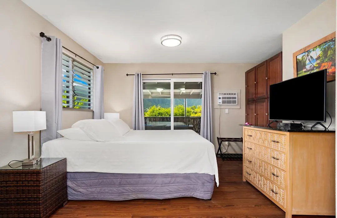 Paradise Bay Resort-1