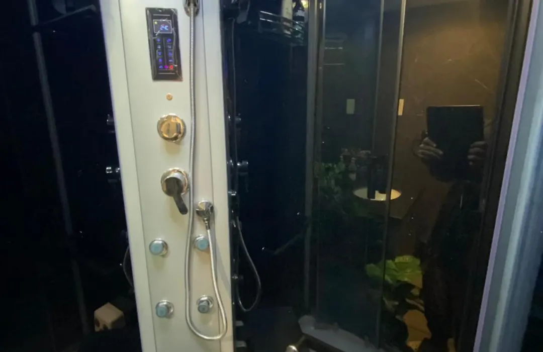 Fully Upgraded Luxurious One Bedroom Between Marina And Jbr-1