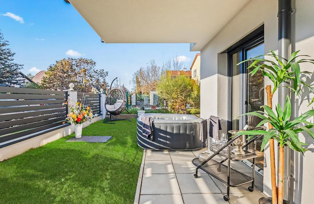 Green Suite - Whirlpool Garden - Free Parking - Wifi-1