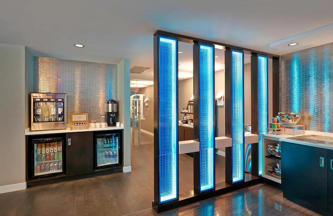 Renaissance Edmonton Airport Hotel-1