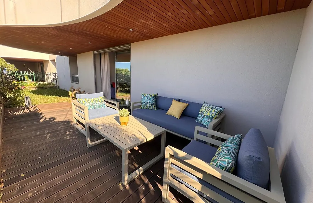 Duplex De Luxe Avec Jardin Au Coeur De La Marina-1