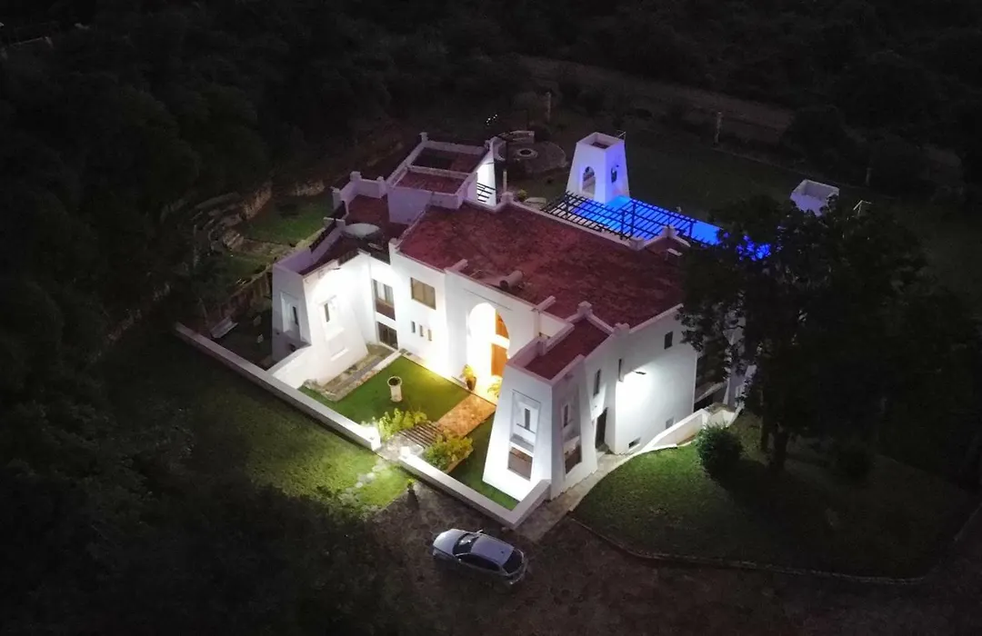 Vipingo Ridge White House Mansion-1