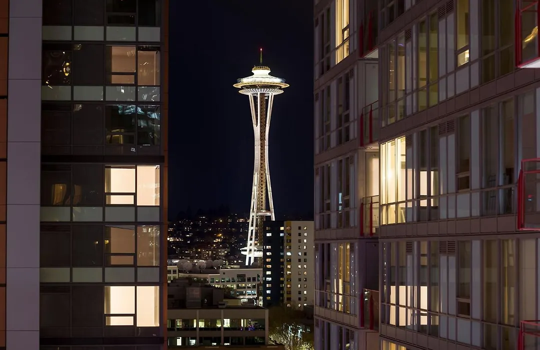 Warwick Seattle-1