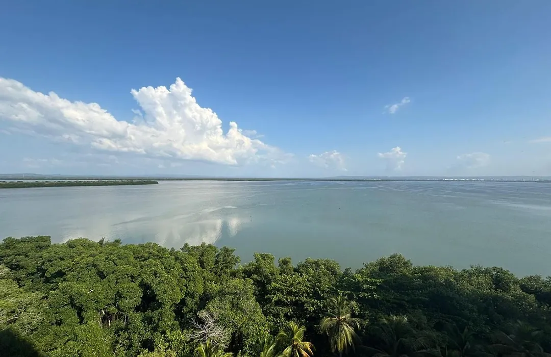 Amazing Bay View Apartment In Cartagena!-1