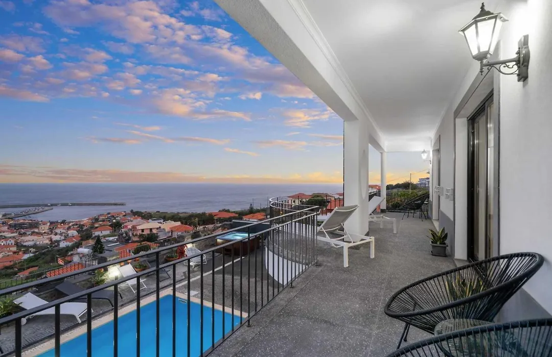 Sao Lourenco Guest House (Adults Only)-1