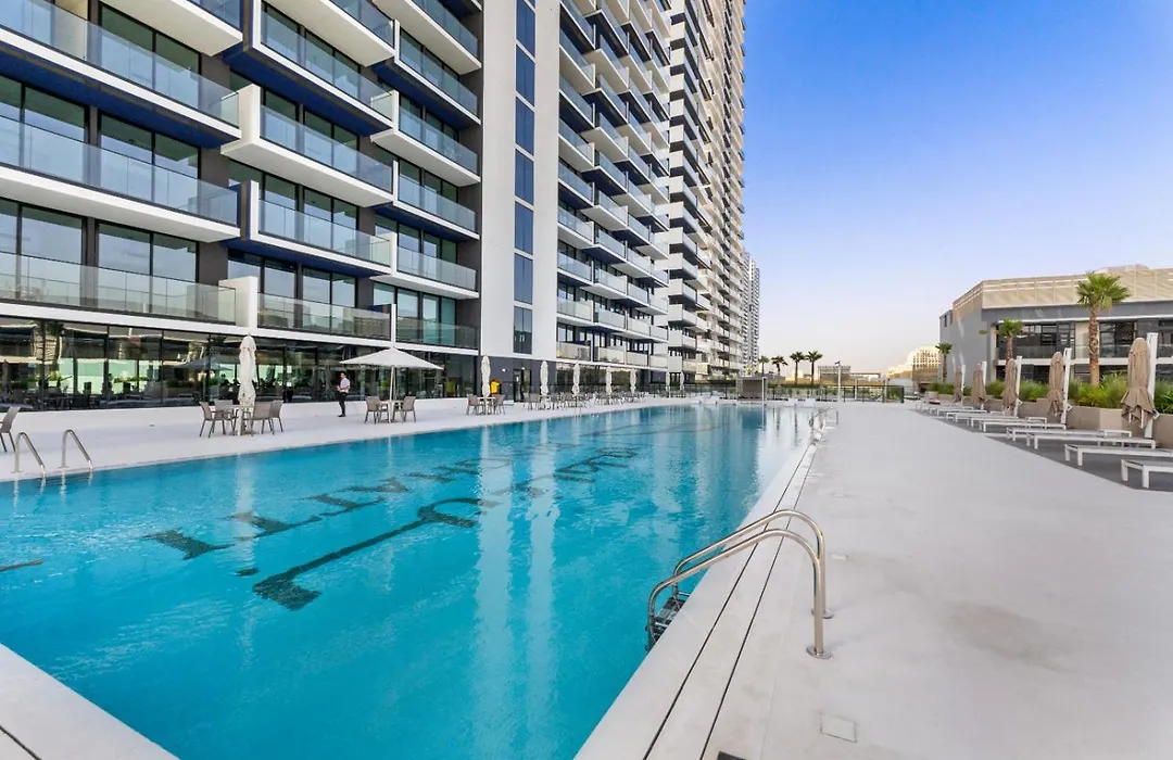 Full Dubai Skyline View LUX 1 BR JVC-1