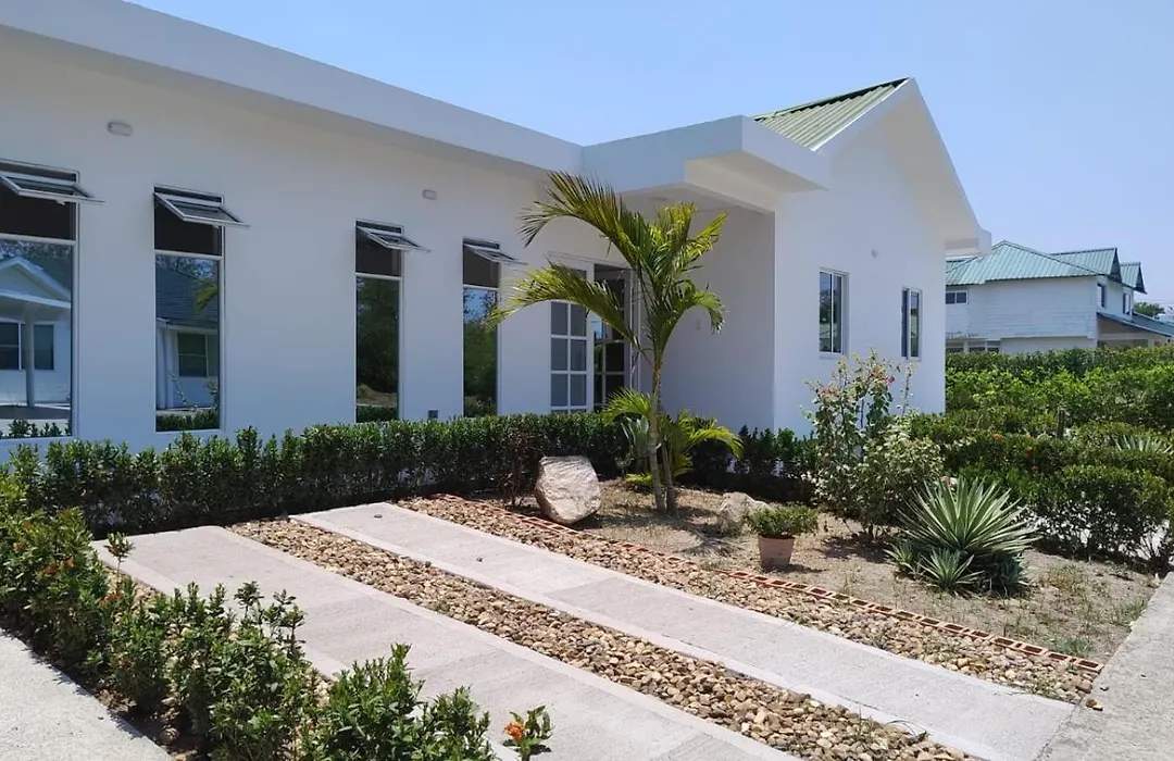 Casa Con Piscina Jacuzzi Disfruta En Familia-1