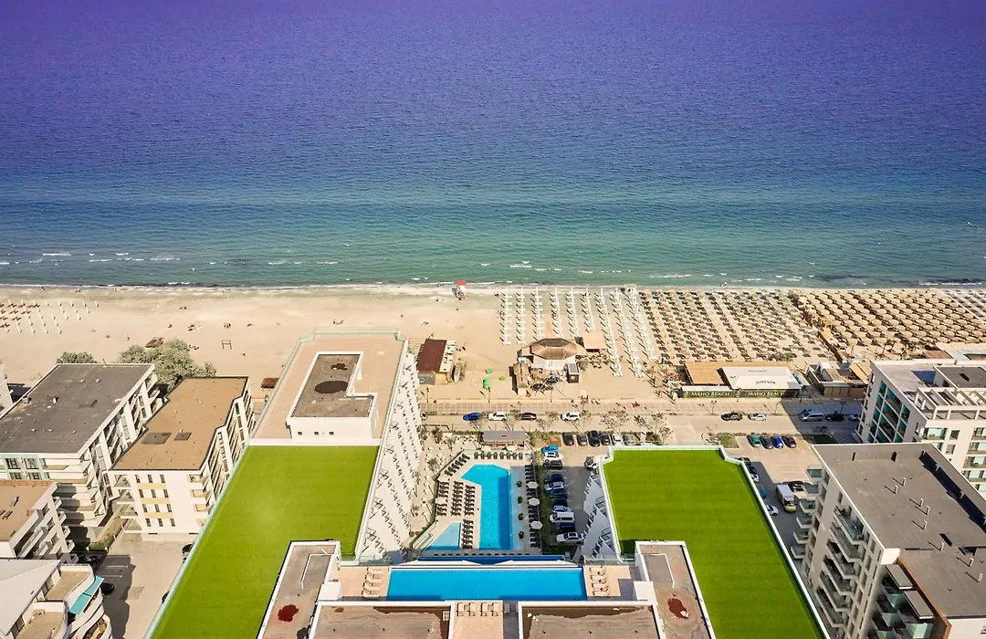 Northbay Sunrise View - Infinity Pool & Spa Resort-1