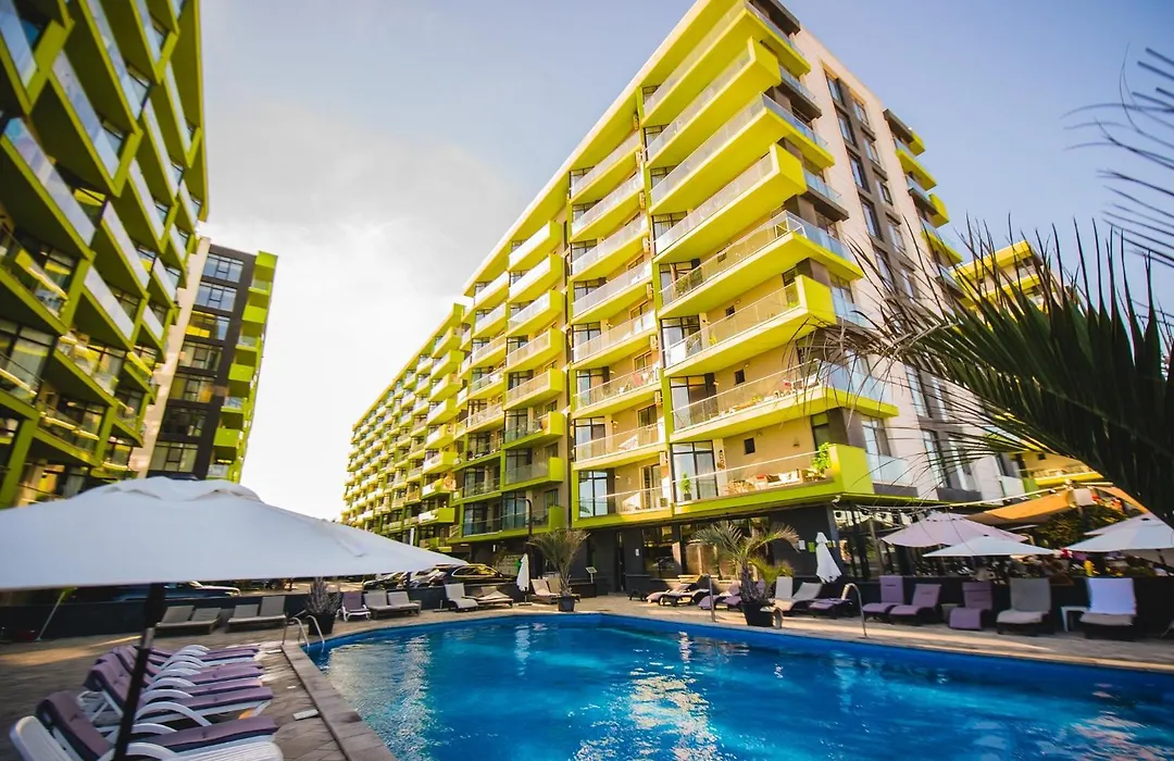 Sole & Splendore - Pool And Spa Beach Resort-1