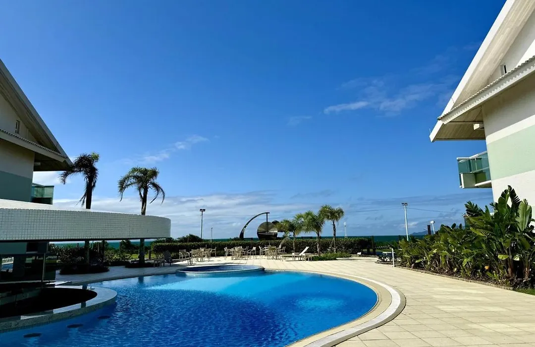 Apto Pe Na Areia Com 3 Suites - Lagoinha Do Norte-1