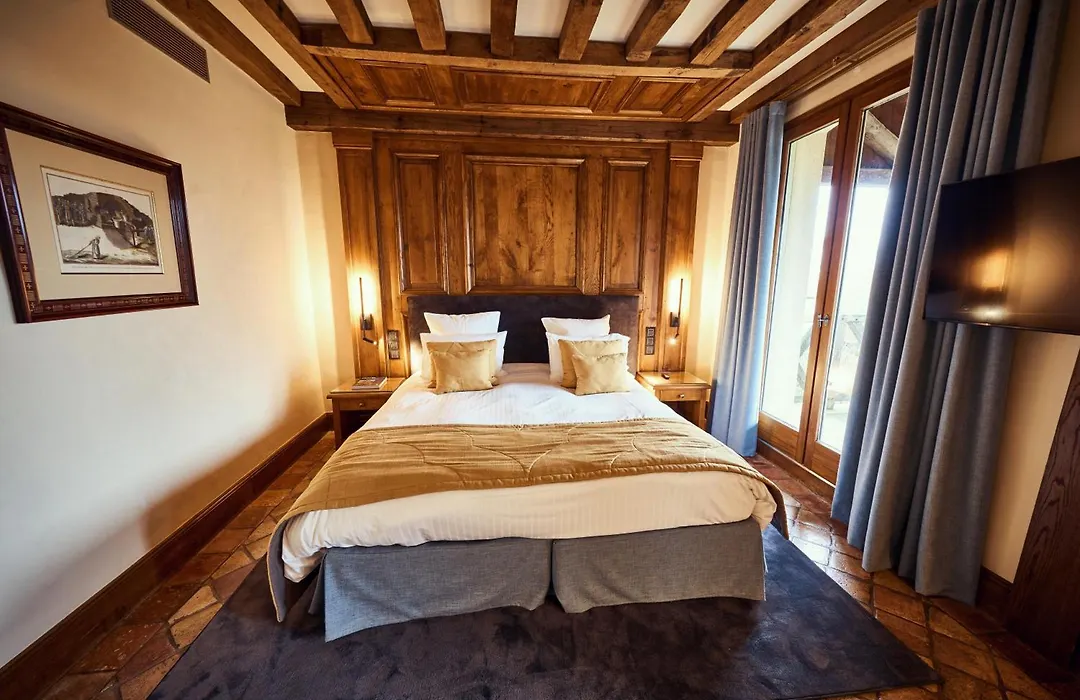 Relais Bernard Loiseau-1