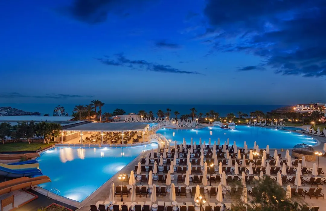 Acapulco Resort Hotel-1