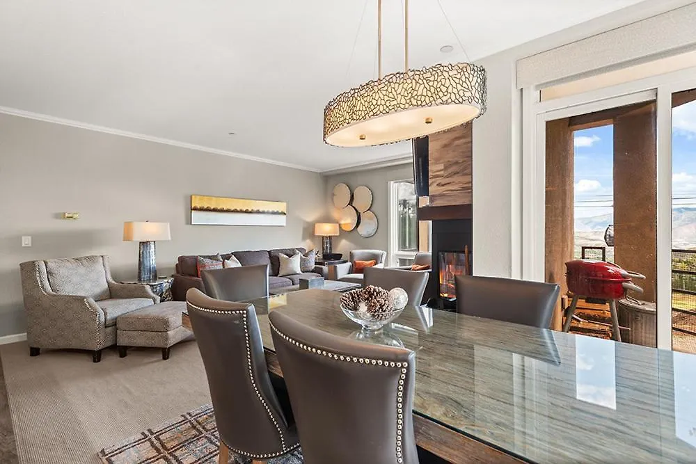 Chamonix 34, Snowmass Ski-In/Ski-Out Condo W/Shared Pool/Hot Tub/Wifi-1
