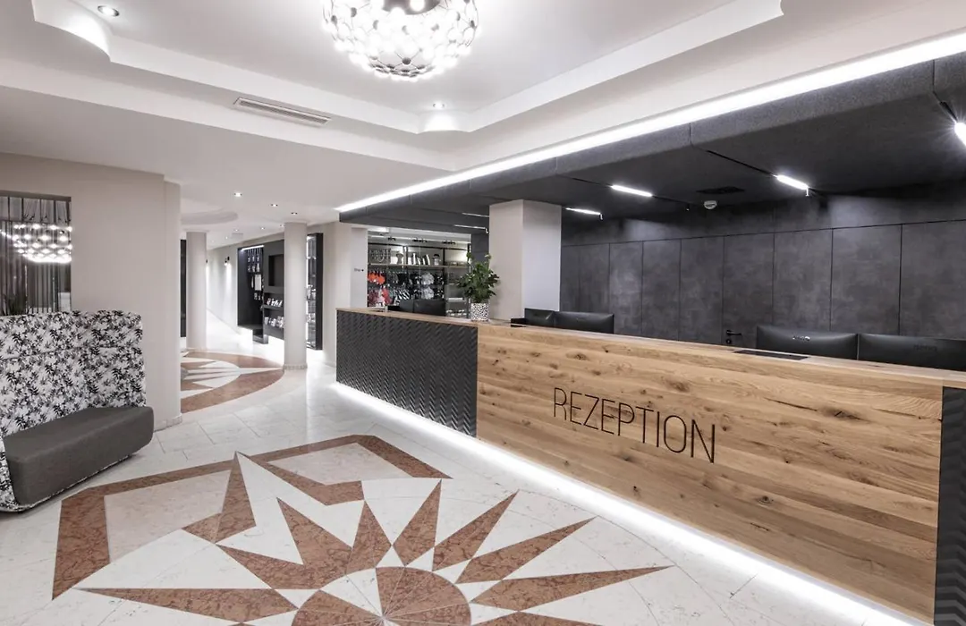 Hotel Almesberger-1
