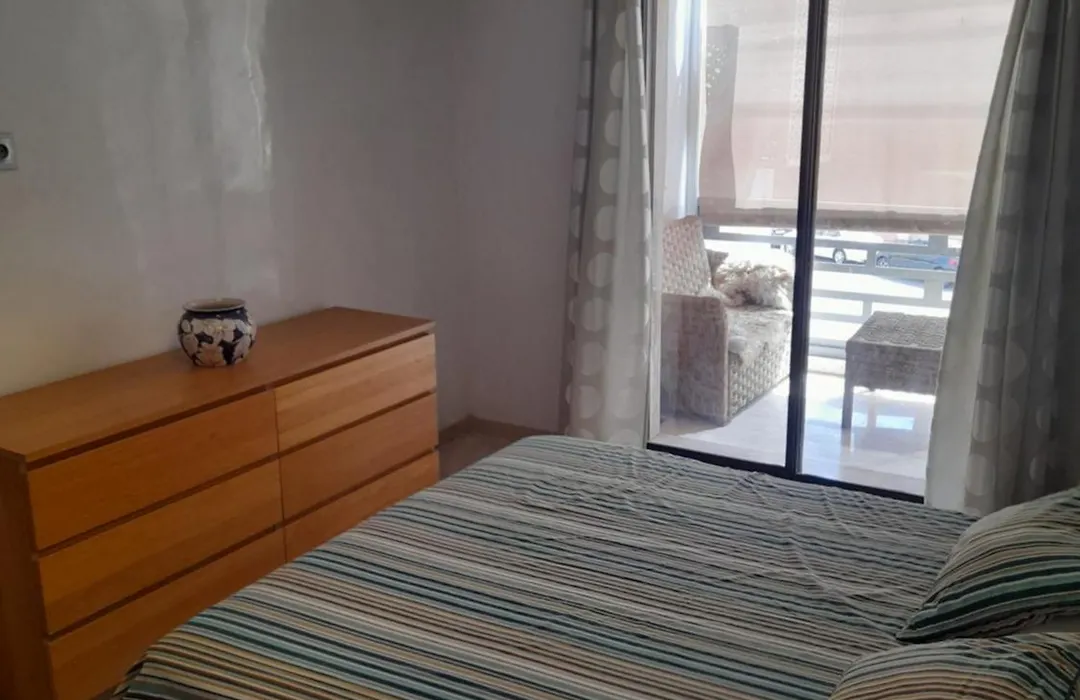 Two Bedroom Luxury Appt With Air Conditioning Parking And Pool-1
