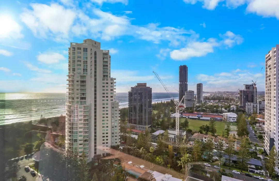 The Vista - 19F Coastline View Luxury 2Bedroom Unit Broadbeach With Parking And Pool-1