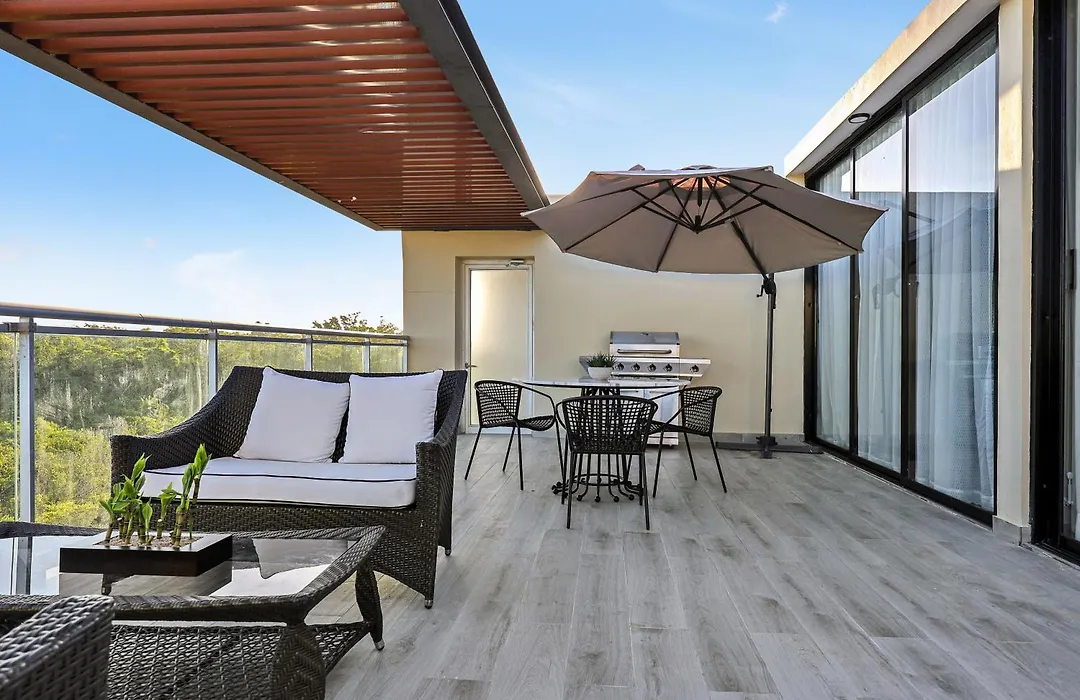 504 New, Fantastic Rooftop With Private Jacuzzi-1