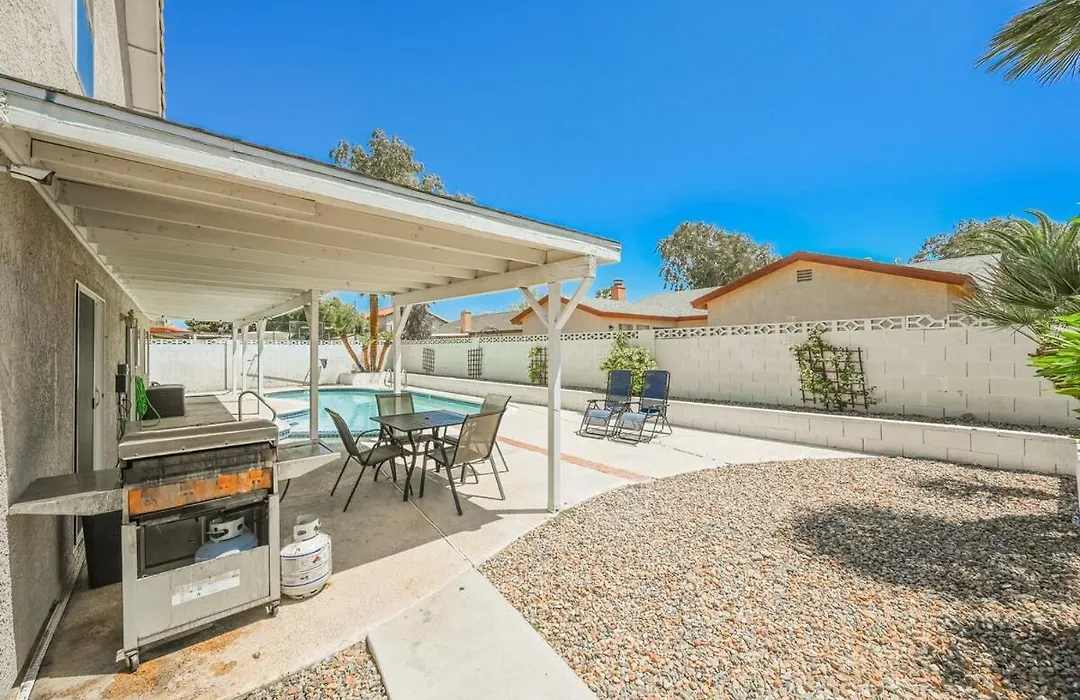 Spacious Henderson Hidden Gem!-1
