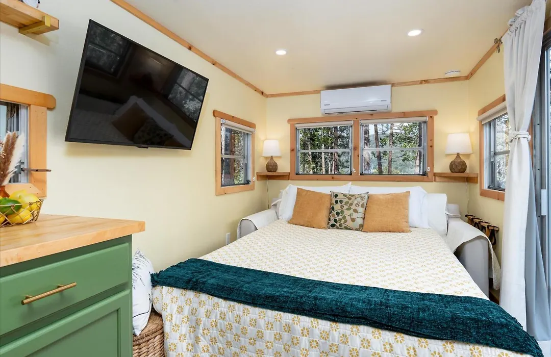 Tiny Home With Spa/Firepit/And More-1