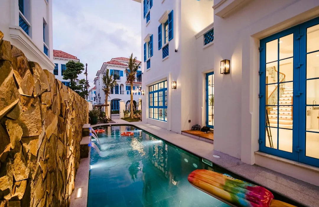 La Perla Seaside Retreat 6Br-1