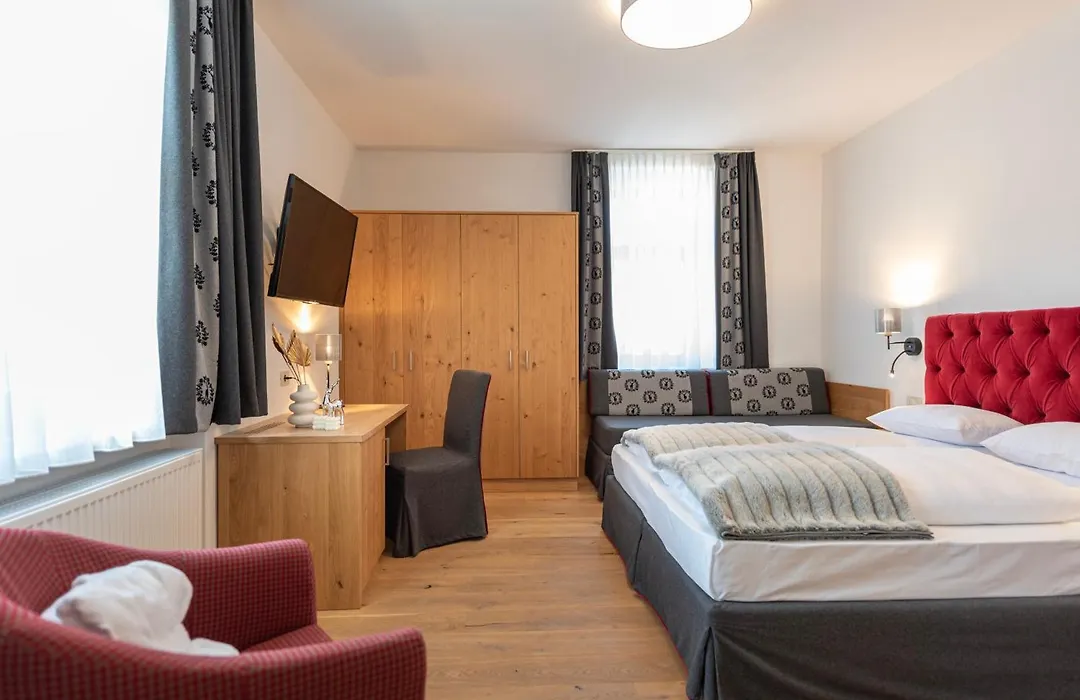 Hotel Cristallo-1