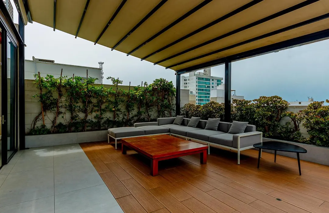 Confortable Apartamento En Miraflores Cerca Del Malecon C1-1