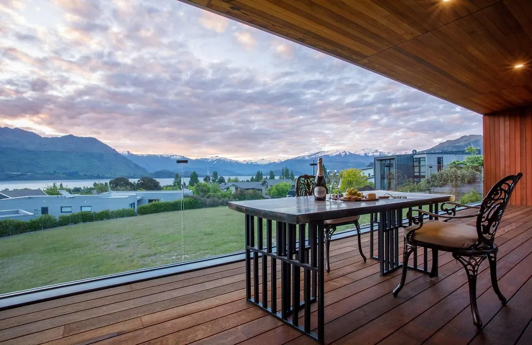 Grand Peninsula Lodge-1