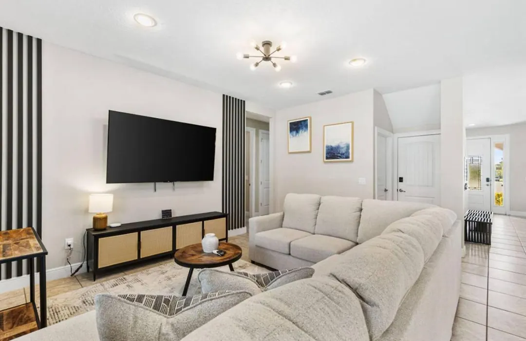 Fantastic 6Br Themed Encore Home-1