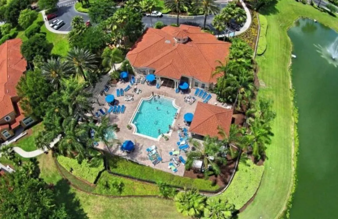 Lakefront 6Br Resort Pool Home Near Disney World-1