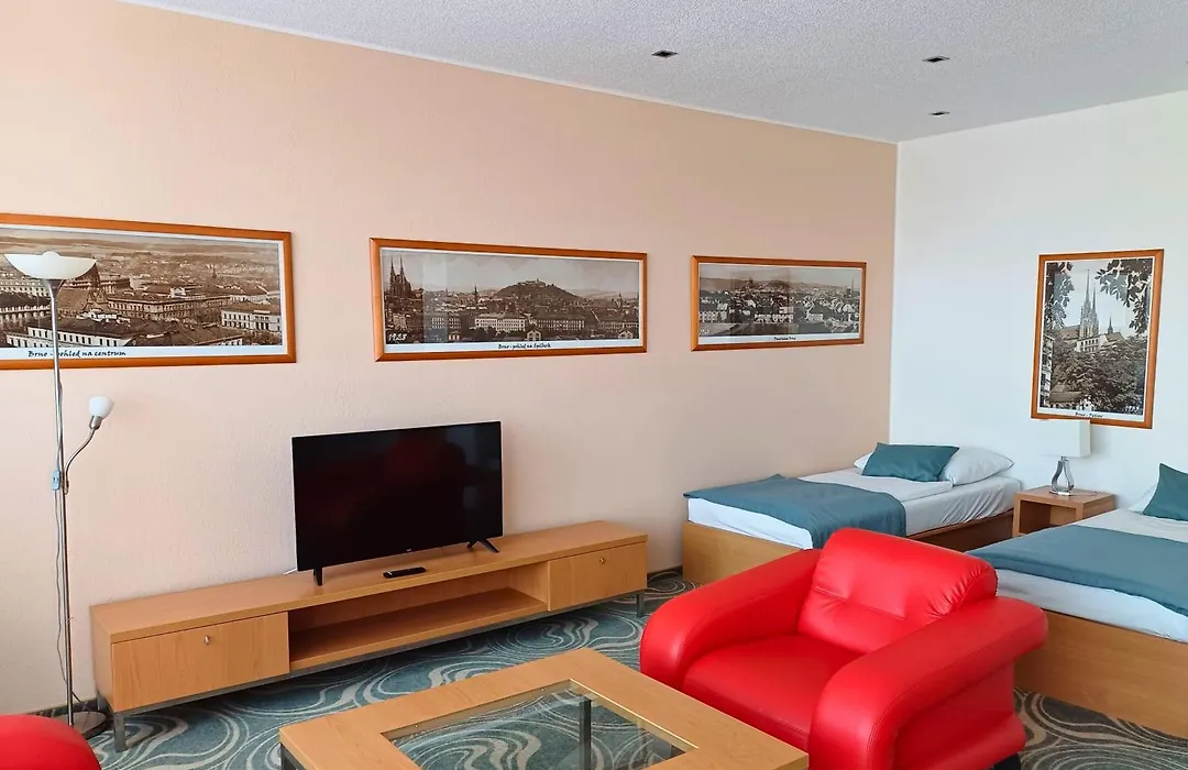 Avanti Hotel-1