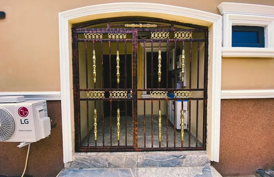 E-Vac Homes Exquisite Holiday Home-1
