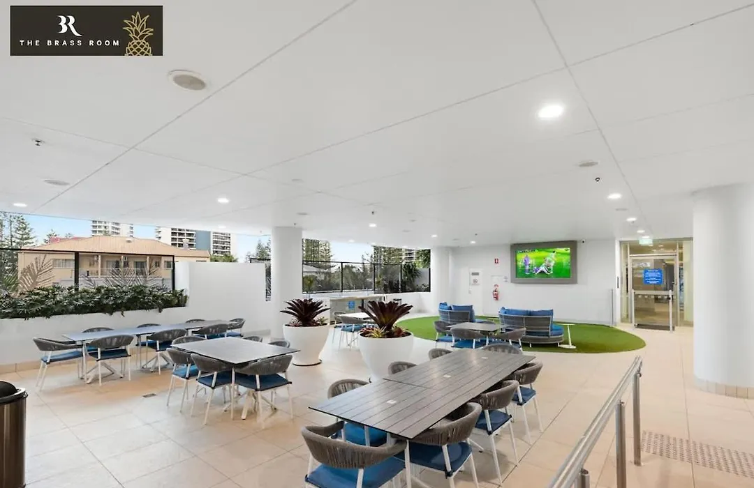 The Brass Pineapple Surfers Paradise 4217 - Wyndham Surfers Paradise-1